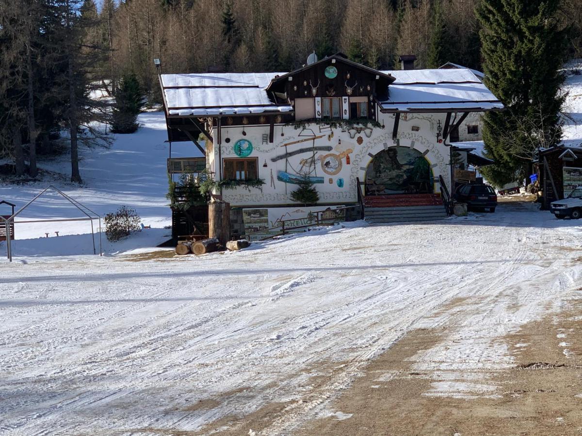 Chalet Musiera Aparthotel Castrozzi Bagian luar foto